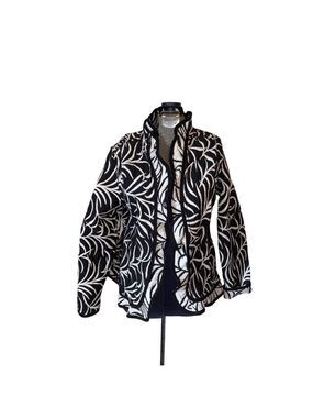 Women's TRIMDIN Black White Leaf Pattern reversible Quilted Jacket Medium